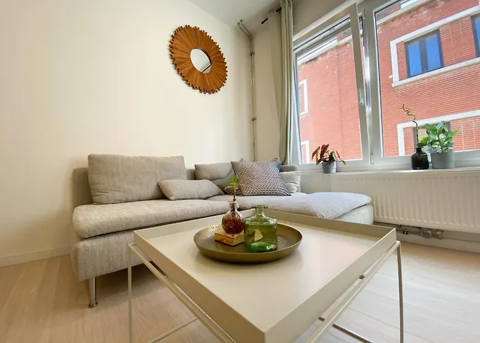 Sol - Sea, Sun, City-centre